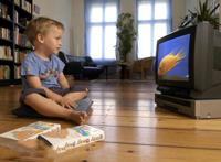 在3岁前看电视与不看电视的孩子，长大后差距很大，家长别不在意