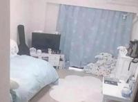 男生打造粉红豹主题宿舍，精致生活引热议，粉色从不是女生的专属