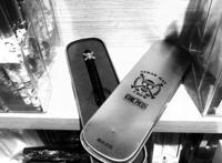 与动漫IP联名，一支中性笔售价55元！你被“文具刺客”刺到了吗