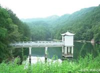 木兰天池避暑新玩法：奇幻漂流 萤火虫之夜，这个夏天嗨起来