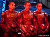 视觉华丽的《环太平洋1》，机器大战小怪兽，真的好看吗
