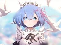 动漫里高档的女仆，第二位面瘫脸毫无表情，她是一条龙