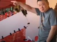 范冰冰绯闻男友现身张杰演唱会，与李冰冰并坐热聊甚是亲密！