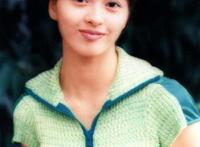 梁咏琪丈夫与女儿在演唱会上与她大秀恩爱，展现幸福女人模样！