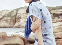 梁咏琪丈夫与女儿在演唱会上与她大秀恩爱，展现幸福女人模样！