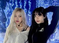 BLACKPINK线上演唱会幕后照，美女们太养眼了！我爱辣妹