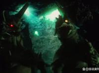 《德凯奥特曼》第6集：古墩和双尾怪联合了？这是一个恐怖的讯号