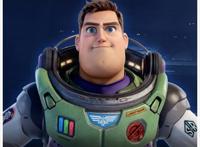 《光年正传》曝新海报巴斯光年和机器小猫出镜