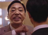 这部豆瓣9.4分的神剧表演这么浮夸，为什么却让人欲罢不能？