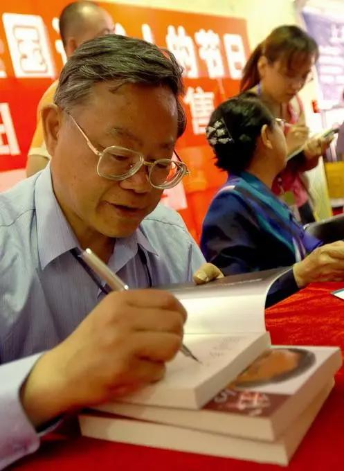 2020上半年文化热点：抗疫作品有爱有力量这些剧荧屏更亮眼