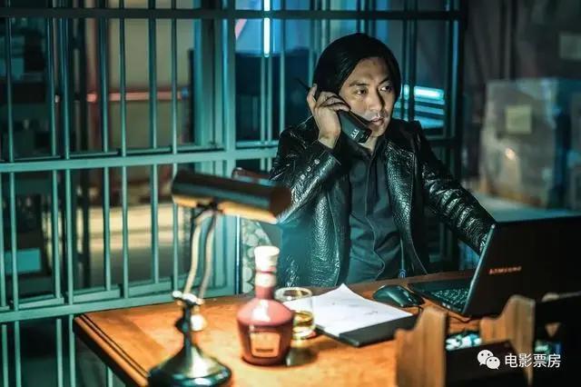 《007：无暇赴死》韩国开画夺冠《龙与雀斑公主》第五