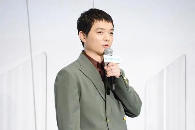 组图：《龙与雀斑公主》上映宣传活动配音阵容登台宣传