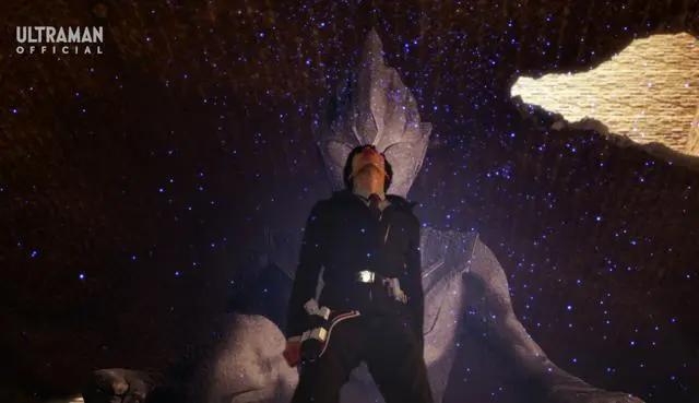 特利迦奥特曼平庸开局，但伏笔颇多，值得一追