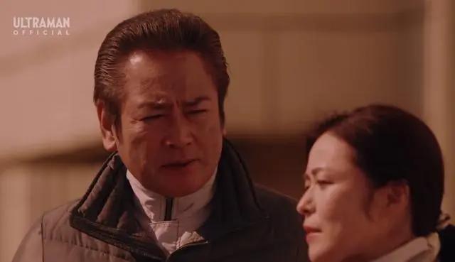 特利迦奥特曼平庸开局，但伏笔颇多，值得一追