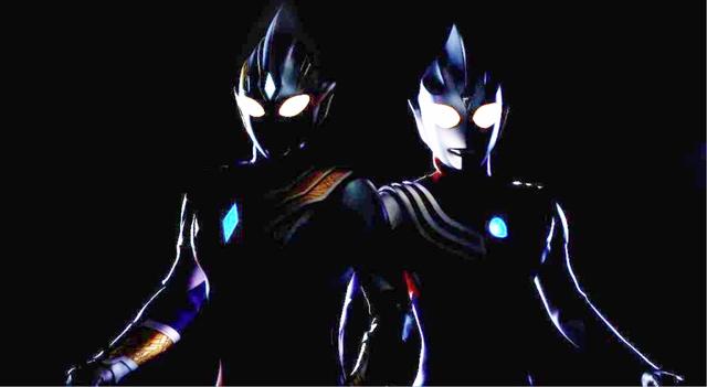 特利迦奥特曼身份猜想，为何粉丝说他是卡蜜拉之子？头上金边亮了