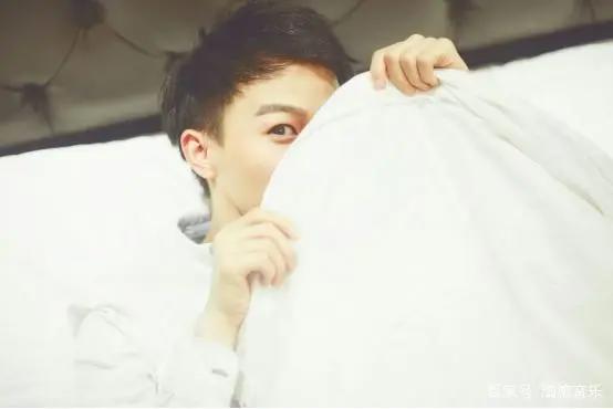 周深的自卑往事！