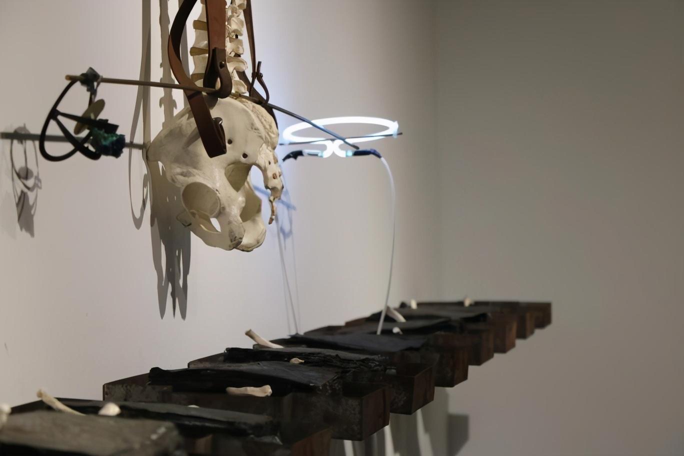 “媒介与观念—邓耀明教学研究成果展”开幕式暨学术研讨会回顾