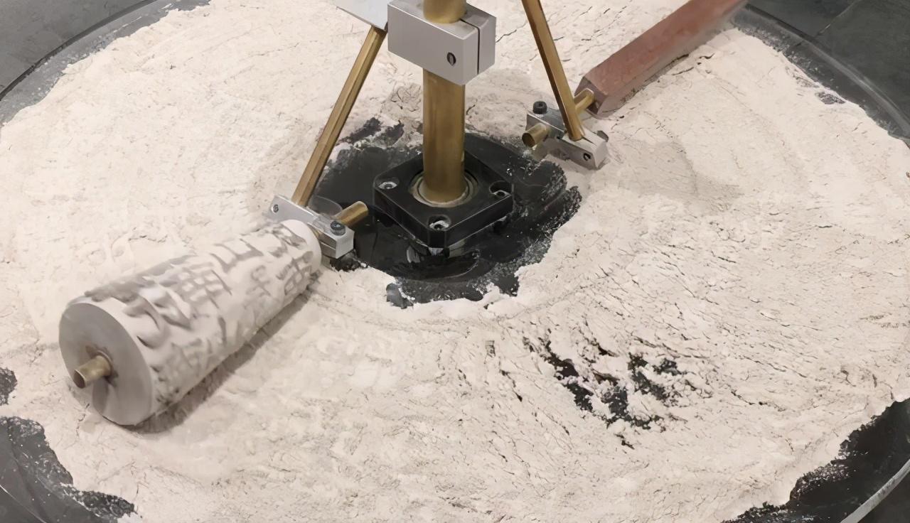 “媒介与观念—邓耀明教学研究成果展”开幕式暨学术研讨会回顾