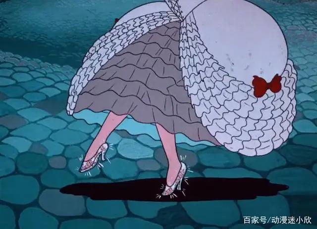 灰姑娘最早动画，1935年上映，名为贝蒂波普，还是个大头公主