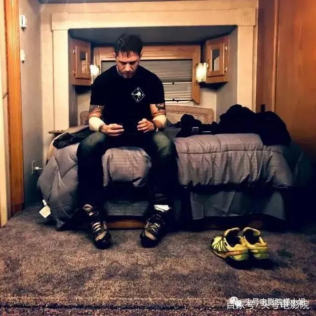 他横跨DC和漫威！为儿子演黑化漫威宇宙角色导演说这电影没好人