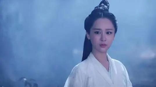 杨紫“打拼往事”太戳心！走红背后隐藏痛苦，成名之路值得深思