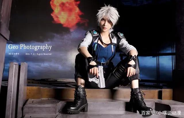 《灵笼》超神COS，冉冰镜南秒破次元壁，看到荷光者宅男沦陷了