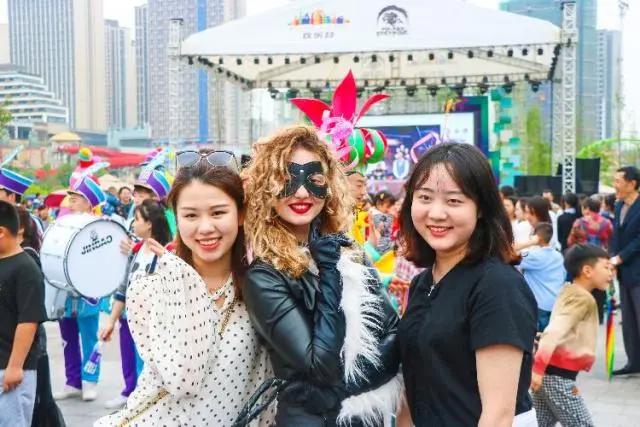 五一小长假重庆欢乐谷迎客近10万乐次元动漫节完美收官