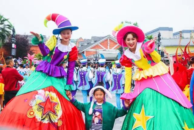 五一小长假重庆欢乐谷迎客近10万乐次元动漫节完美收官