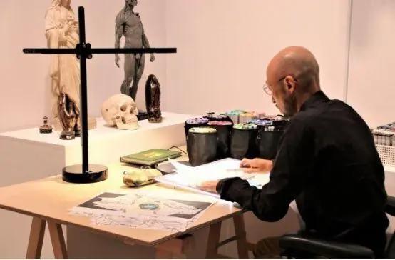 为庆祝小畑健绘画30周年，举办周年纪念会展，并公布新作前10页