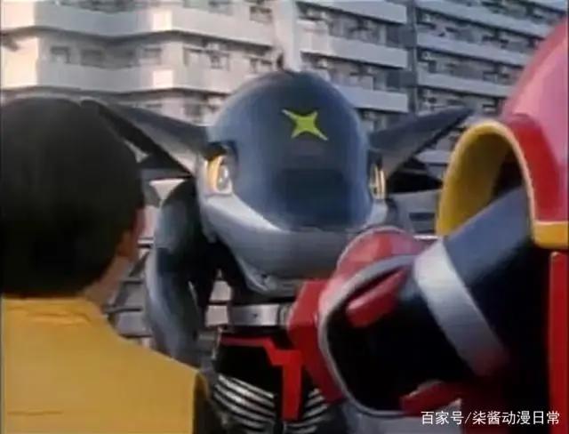 《铁甲小宝》：蜻蜓队长的真实身份是谁？不是博士难道是他？