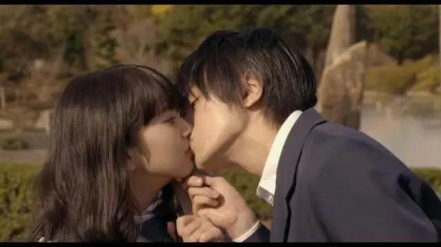 电影推荐：《狼少女与黑王子》剧情简介、影片评价……