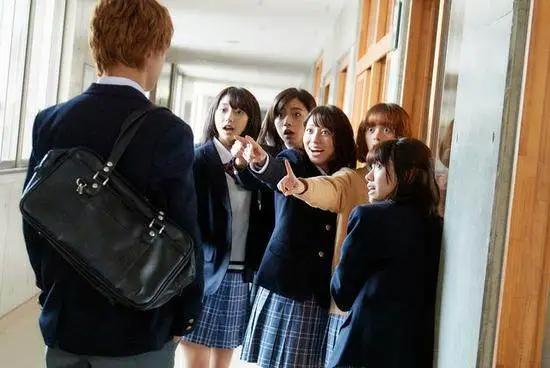 电影推荐：《狼少女与黑王子》剧情简介、影片评价……