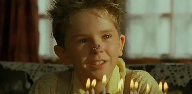 短片动画：《亚瑟和他的迷你王国》多陪陪孩子，别让他感到孤独