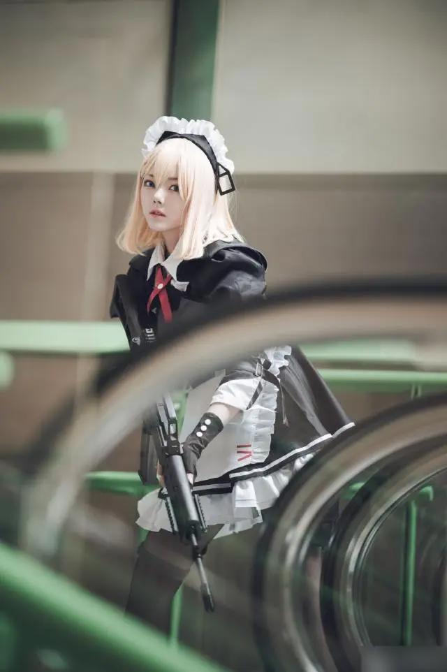 国人可爱美少女COS的两组少女前线角色！不用过多修饰也很不错哦