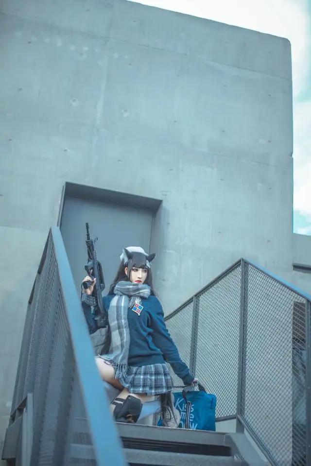 四组非常漂亮的手游《少女前线》系列COSPLAY作品！造型很帅气！