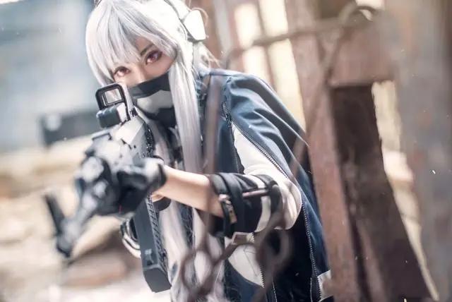 四组非常漂亮的手游《少女前线》系列COSPLAY作品！造型很帅气！