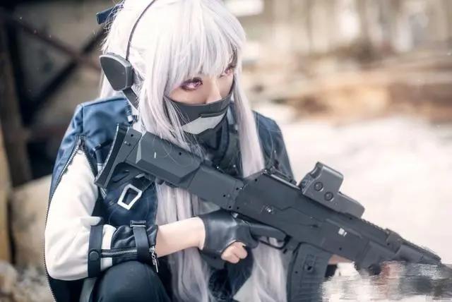 四组非常漂亮的手游《少女前线》系列COSPLAY作品！造型很帅气！