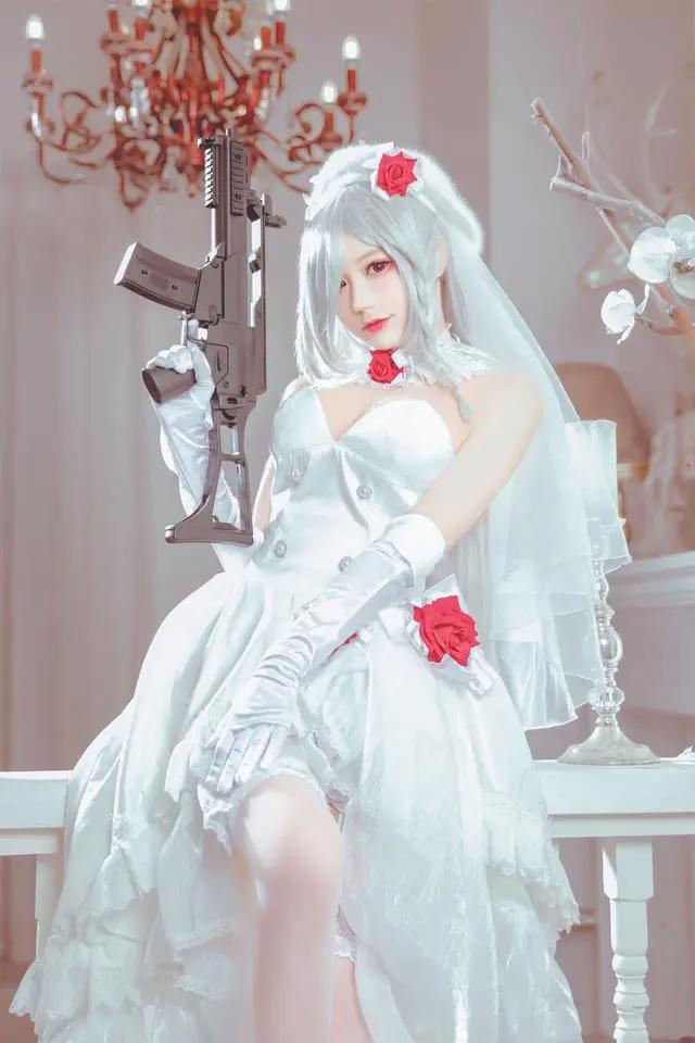 四组非常漂亮的手游《少女前线》系列COSPLAY作品！造型很帅气！