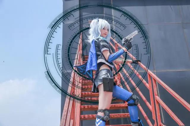 四组非常漂亮的手游《少女前线》系列COSPLAY作品！造型很帅气！