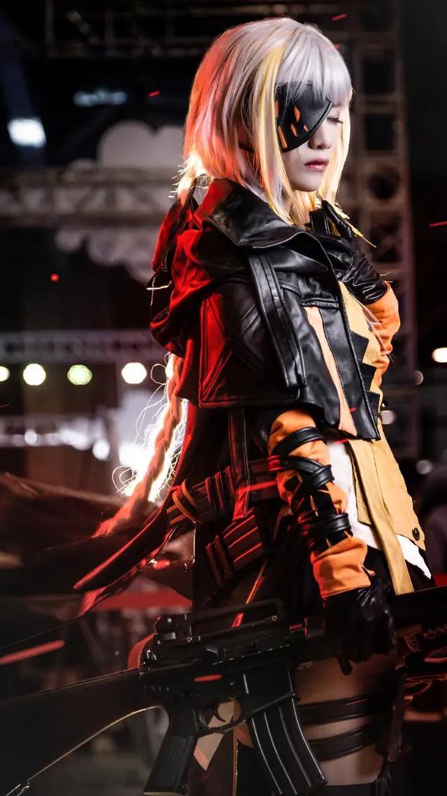 来自三位国人妹子带来的游戏《少女前线》系列COSPLAY作品欣赏！