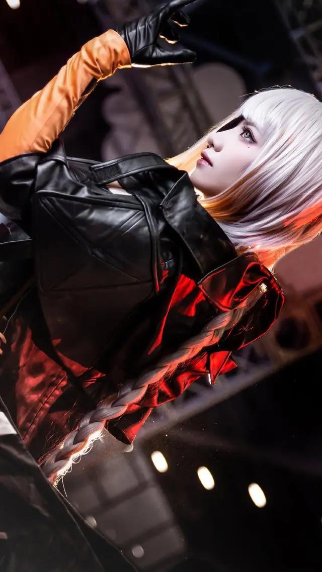 来自三位国人妹子带来的游戏《少女前线》系列COSPLAY作品欣赏！