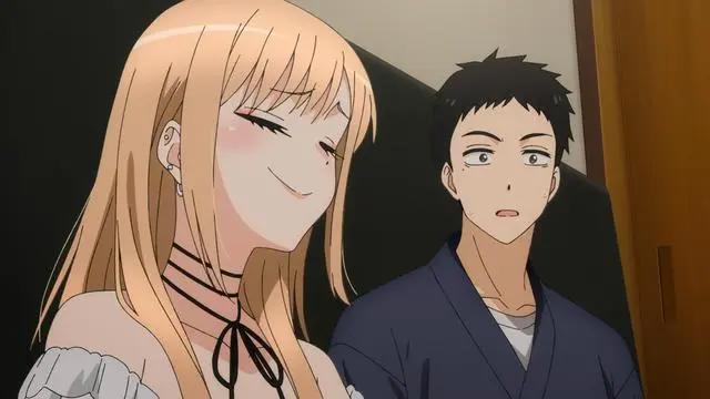 更衣人偶坠入爱河：女主Cosplay小恶魔，太可爱了