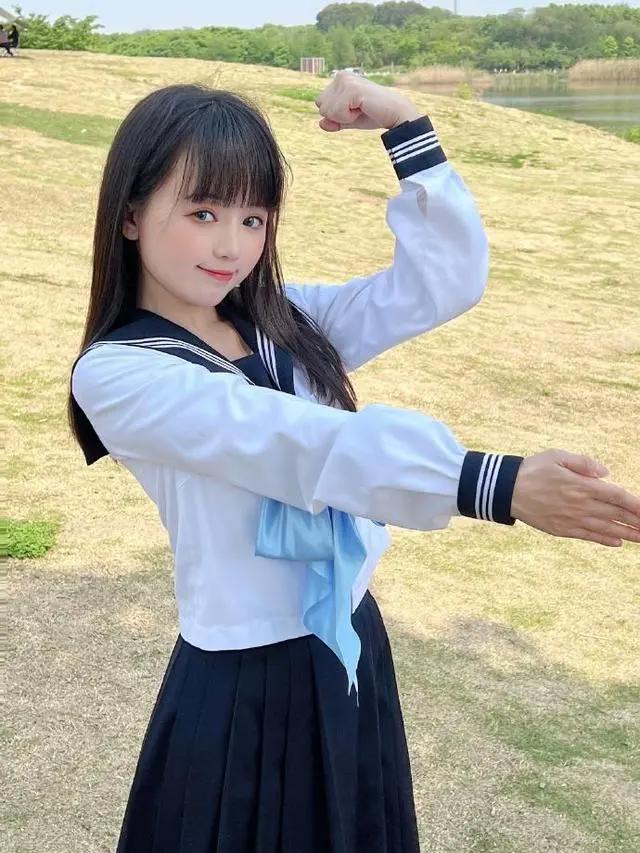 明日酱的水手服