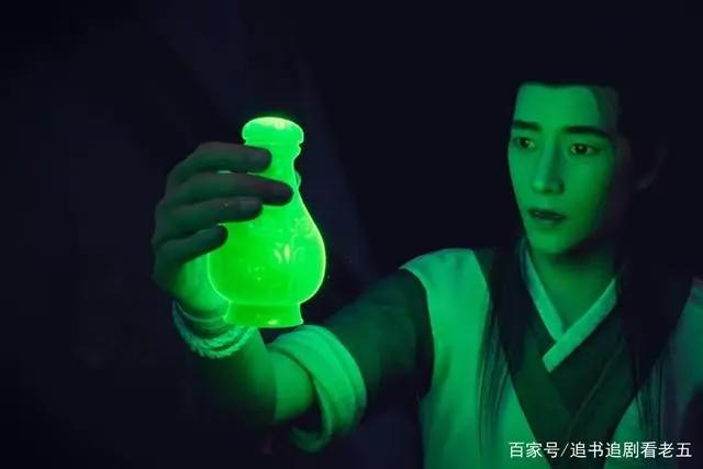 《凡人修仙传》动漫版：拳头大的掌天瓶，韩立怎么才能藏在胸口？