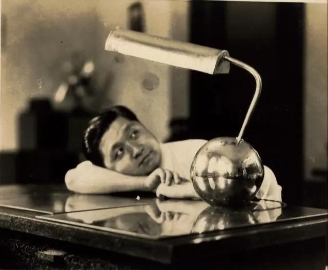 不止《大闹天宫》，这个展览点燃了更多面的张光宇丨揭秘