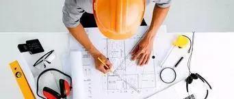 四个专业，对于女生来说都是比较吃香专业，今年的考生皆可以报考