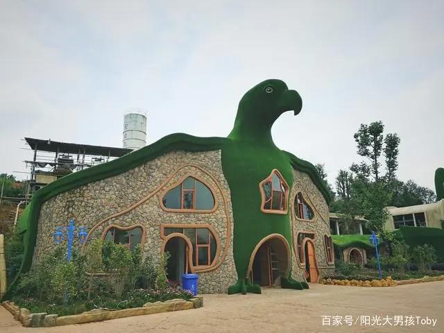 隐藏在昆明的童话世界，阿拉丁小镇，还你一场迪士尼乐园的梦