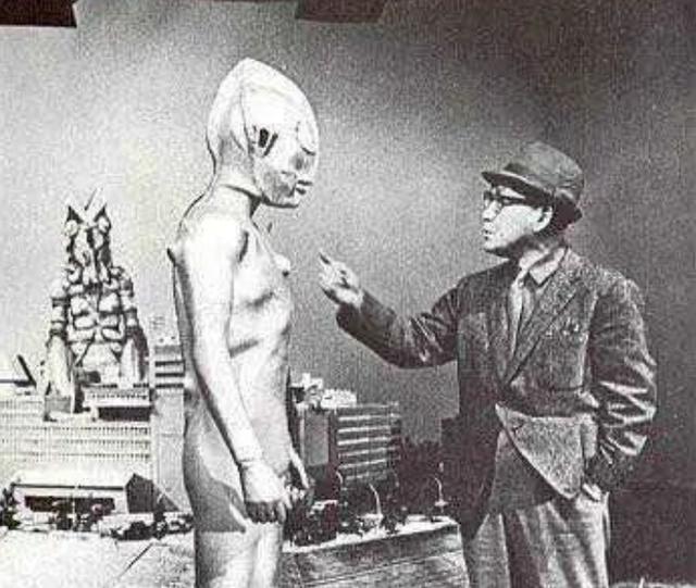 停了拍摄，也停不了梦想！历经3次停拍的奥特曼，被圆谷送上神坛