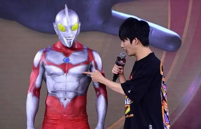 圆谷终于把蓝弧告赢了，正义可能会迟到，但它一定不会缺席！