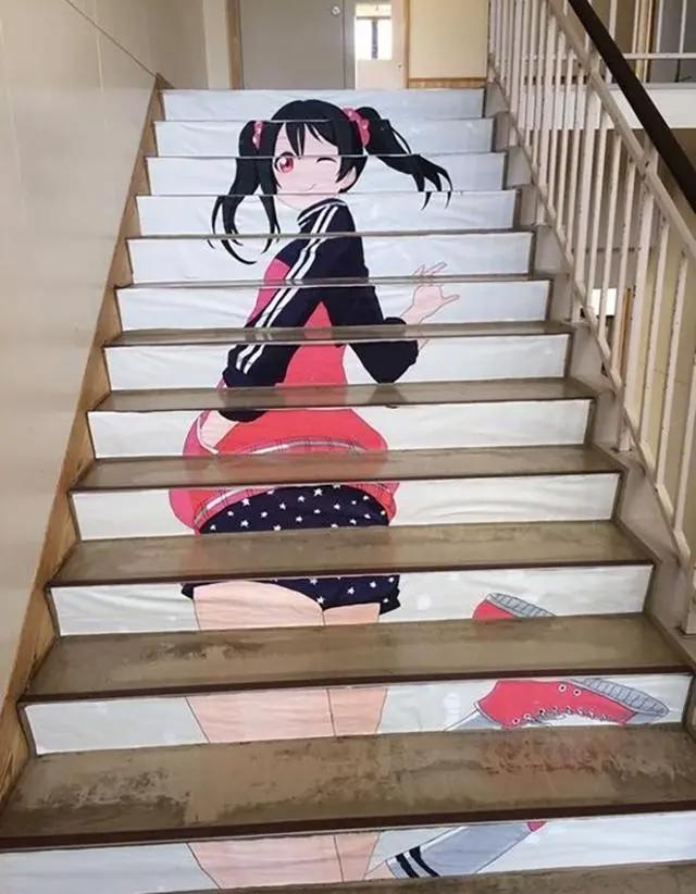 画师们的阶梯动漫涂鸦，只要有彩色笔，哪里都能成为舞台